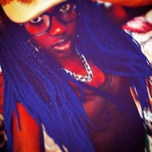 Meet your Posher, Cyla